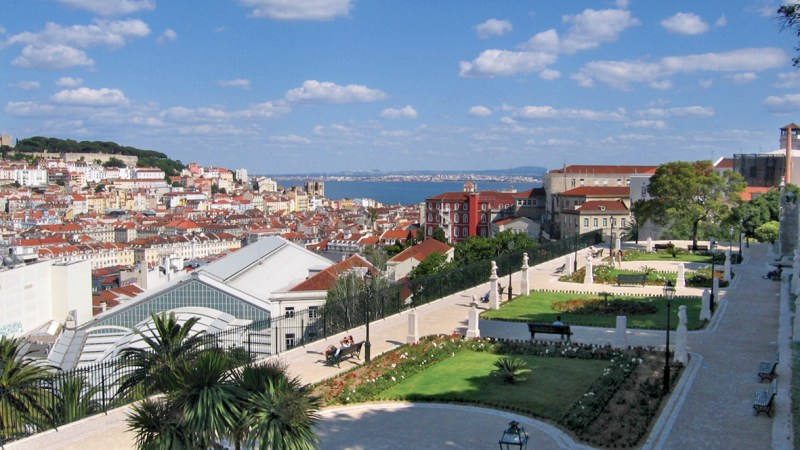 MiradouroSPedroAlcantara a view of a city