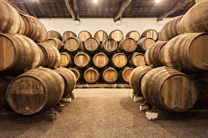 a close up of many barrels