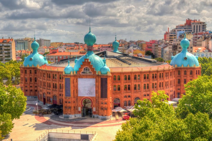 a large building in the background